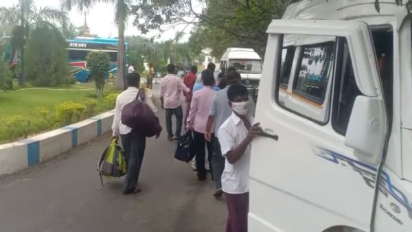 Rescue Personnel going to Cuddalore from Salem for storm work 