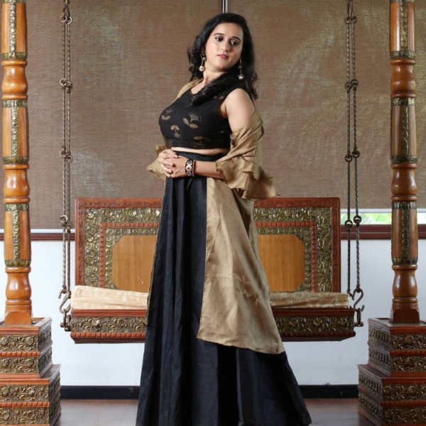  செருப்பு பெருசா இருக்கே