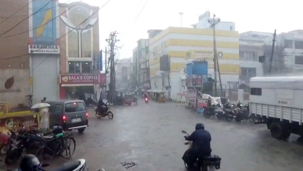 Rain pouring in Madurai city since morning 