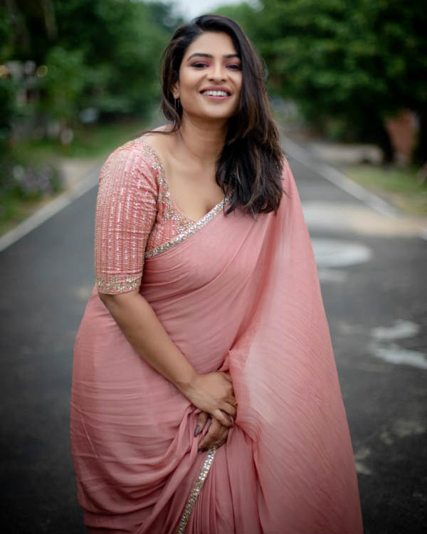  வசீகரிக்கும் பேச்சு