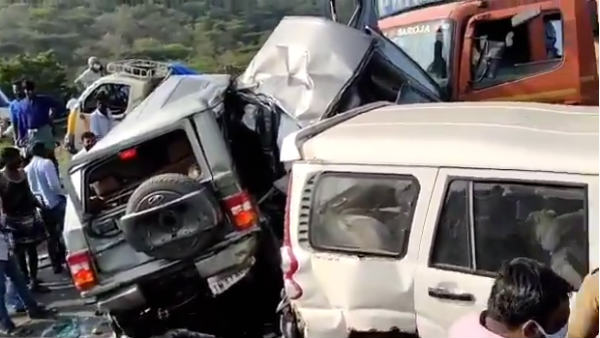 ஆந்திராவிலிருந்து வந்த லாரி 