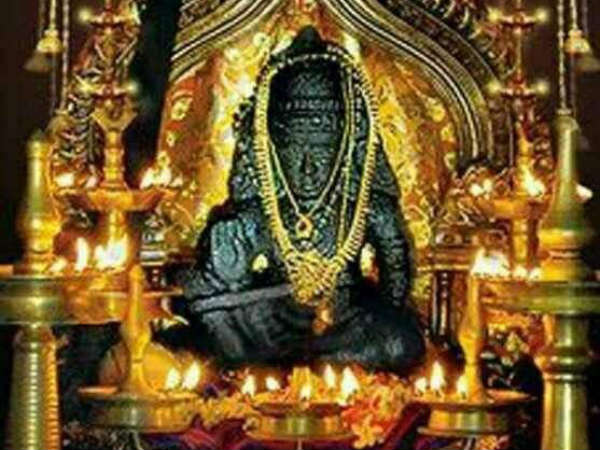 Sabarimala Yathra: Alappuzha Mukkal Vettom Ayyappa Temple 