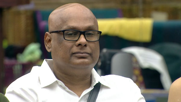 வெளியில் சந்தித்த நாலு பேரும் 