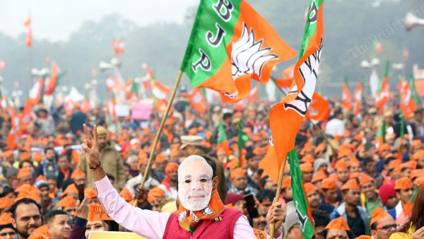 இடதுசாரிகள் ஆதிக்கம் 