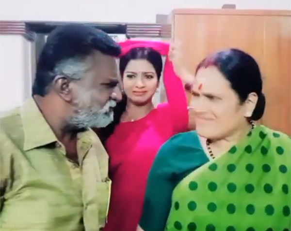 என்னிடம் எதுவுமே சொல்லலியே என்னிடம் எதுவுமே சொல்லலியே