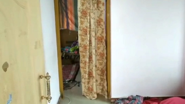 நேரில் வந்த பெண் போலீஸ் 