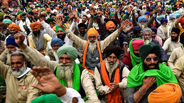 முற்றுகையிடப்பட்டுள்ள தலைநகர் 