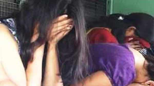  வெளி மாநில பெண்கள்