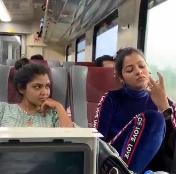 இதயமே நொறுங்கிடுச்சு 