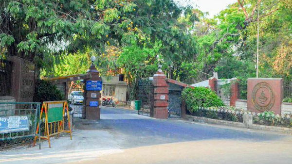 பேராசிரியர் விபின் 