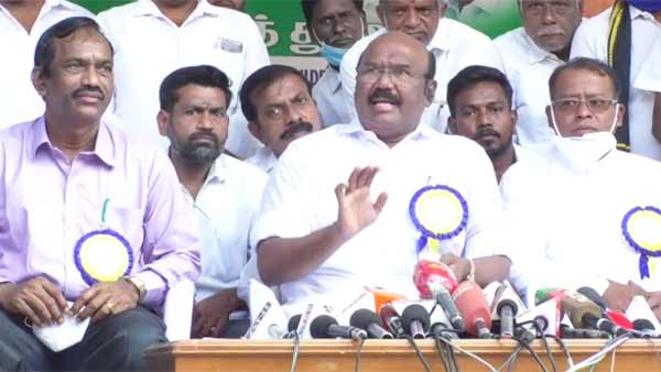 ஜெயக்குமார் தாக்கு 