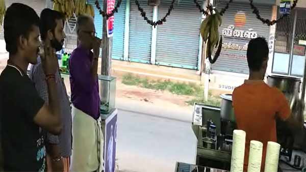 kanyakumari man offers free tea to everyone for rajinikanth birthday kanyakumari man offers free tea to everyone for rajinikanth birthday