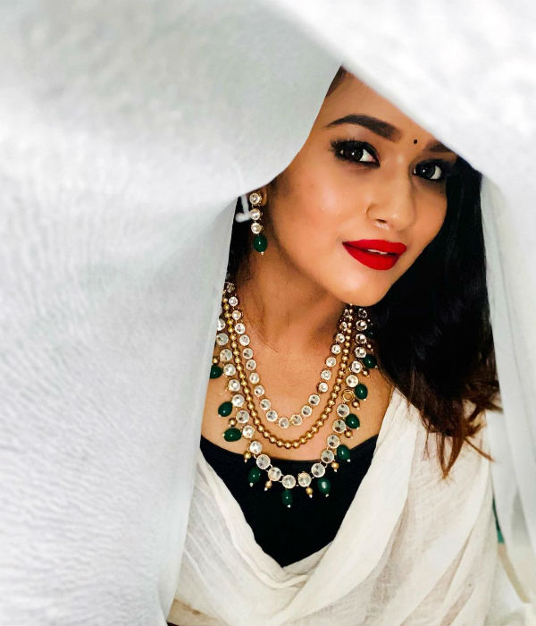 முல்லையாக மாறிய காவ்யா 