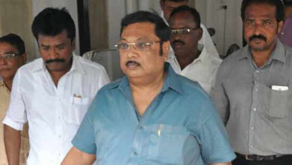 தனி கட்சியா தனி கட்சியா