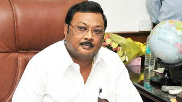  அழகிரி வருகிறார் 
