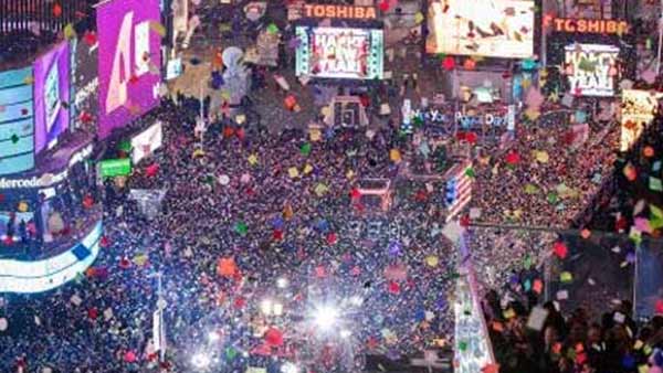 நொய்டாவில் அனுமதி 