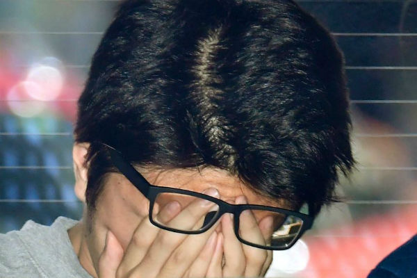  தற்கொலை