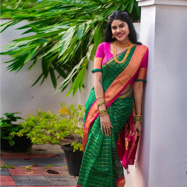 பேக் போஸ்தானா பேக் போஸ்தானா