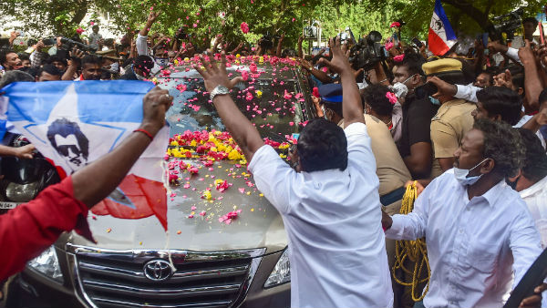 டிசம்பர் மாதம் கட்சி அறிவிப்பு 