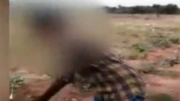 தலித் சிறுவனை மலம் அள்ள வைத்த கொடுமை 