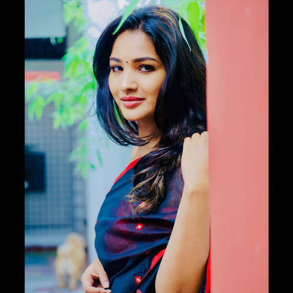 கழன்று விடப் போகுது 