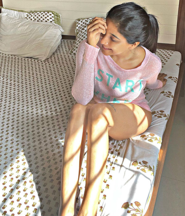  கவர்ச்சிப் புயல்