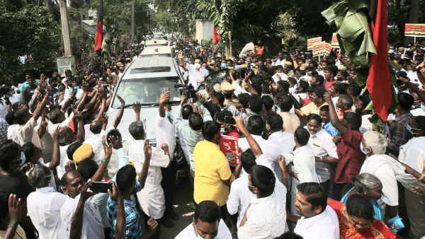 உறக்கம் கலைந்தது 