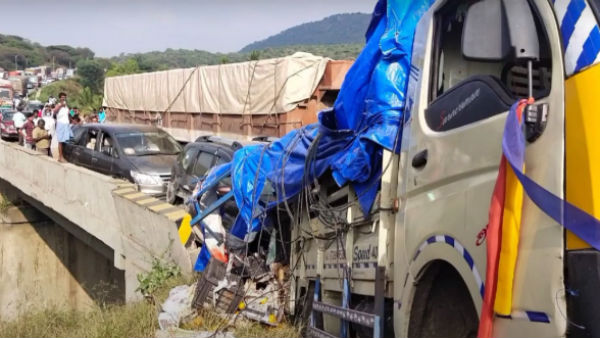 6வழிச்சாலை 