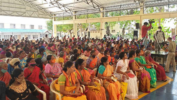 முரண்பாடு இல்லையாம் 