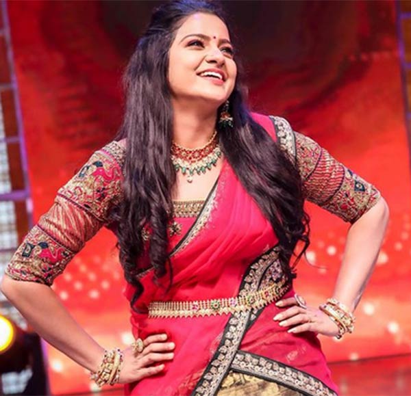  இப்படி இருக்கணும் மருமகள்னா