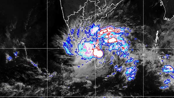 குறைந்த காற்றழுத்த தாழ்வு பகுதி 