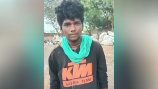 படுத்து உறங்கினார் 