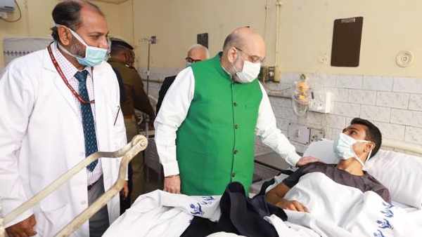 Amit Shah visits hospitals to enquire about health of Delhi Police Amit Shah visits hospitals to enquire about health of Delhi Police