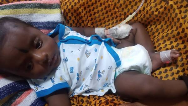 பத்திரமாக கோவையில் சேர்த்த டிரைவர் பத்திரமாக கோவையில் சேர்த்த டிரைவர்