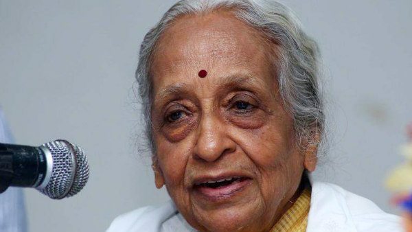  2 செவிலியர்கள் 