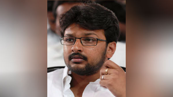 ஆட்கள் திரட்டி 