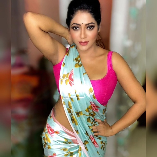 பச்சை கலர் 