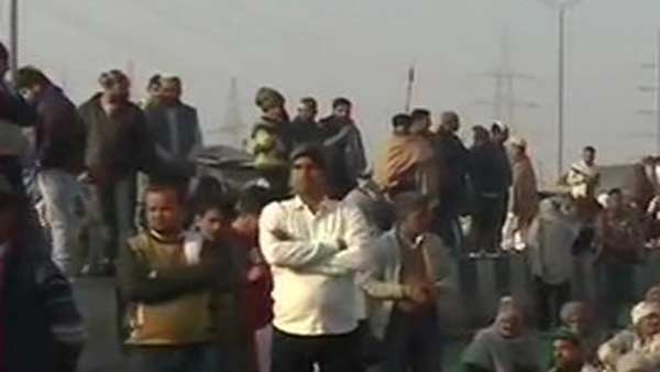 உண்ணாவிரதப் போராட்டம்