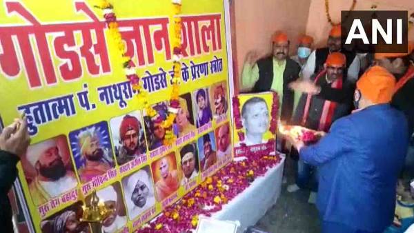 பாஜக அரசு ஆசீர்வாதம் பாஜக அரசு ஆசீர்வாதம்