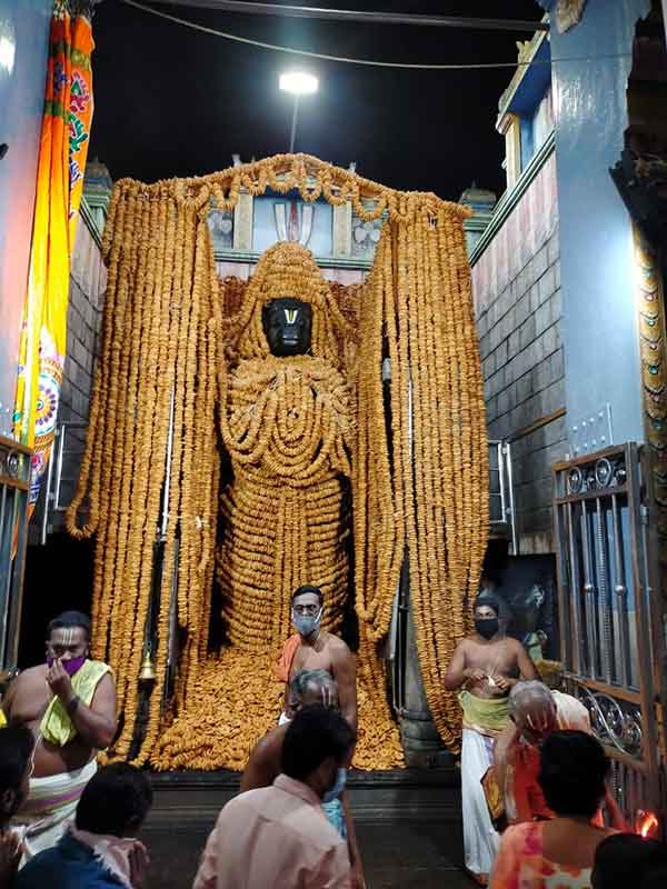 Hanuman Jayanti 2021 Today 100008 vadai malai for Namakkal Anjaneyar Hanuman Jayanti 2021 Today 100008 vadai malai for Namakkal Anjaneyar