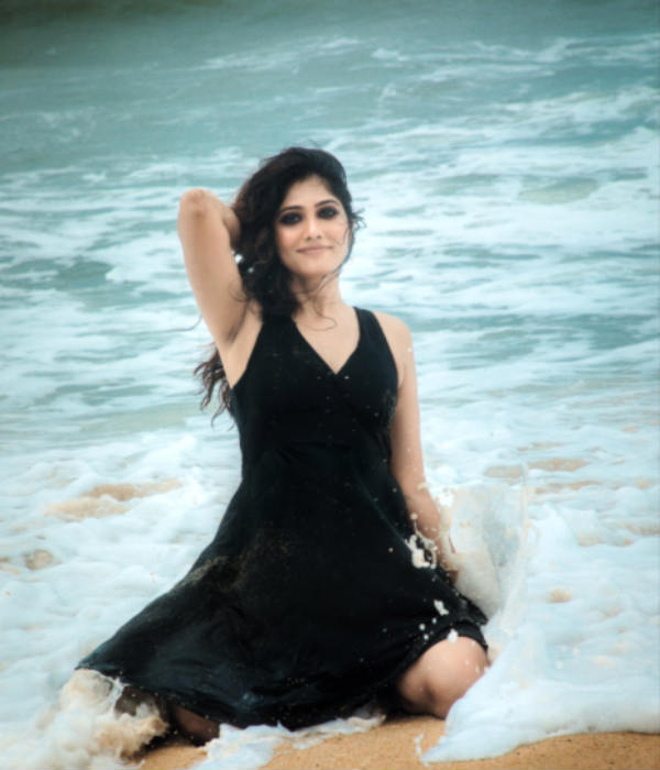 அலையா ஜூலியா 