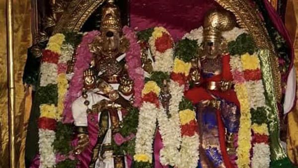 Madurai Meenakshi Amman Thai poosam Theppam festival begins with flag hoisting Madurai Meenakshi Amman Thai poosam Theppam festival begins with flag hoisting