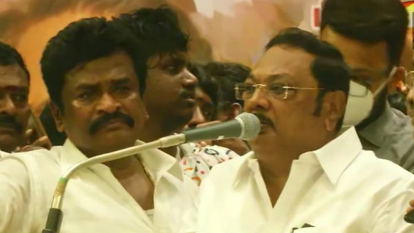 யாராலும் முடியாது 