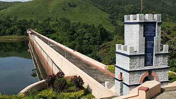 நான்கு நாடுகளில் நான்கு நாடுகளில்