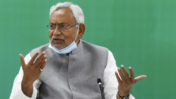 பாஜக மீது மறைமுக தாக்கு பாஜக மீது மறைமுக தாக்கு