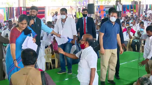 ரேவதி ரேவதி