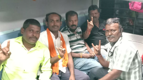 ரஜினியை அழைக்கும் முழக்கங்கள் ரஜினியை அழைக்கும் முழக்கங்கள்