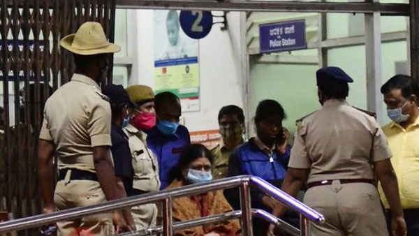 மீண்டும் சிறை 