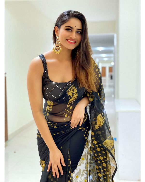 அறியாப் பொண்ணு 