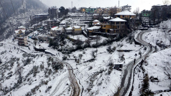 Himachal Pradesh receives heavy snowfall of New Year 